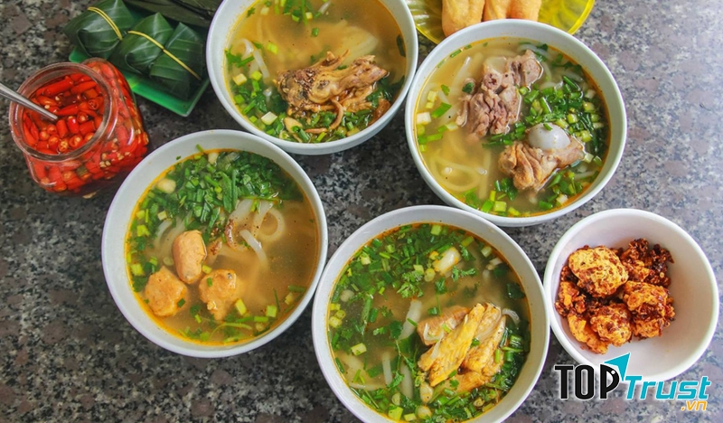 Quán ăn sáng ngon nhất quận Tân Phú, TP HCM