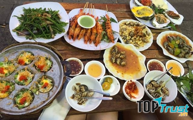 Quán ăn vặt ngon nhất quận Tân Phú, TP HCM