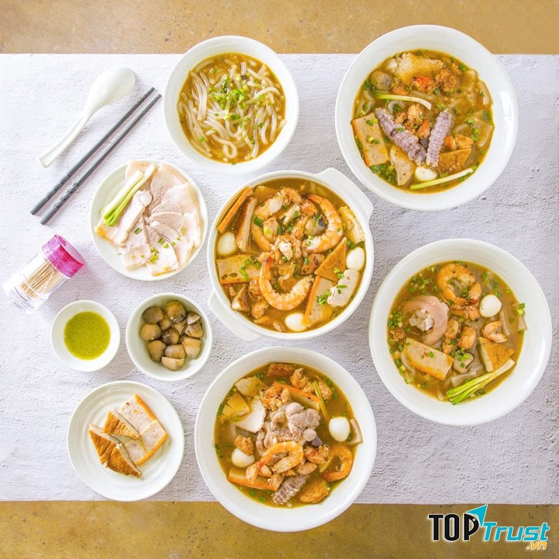 Quán bánh canh cua ngon ở quận 10, TP. HCM
