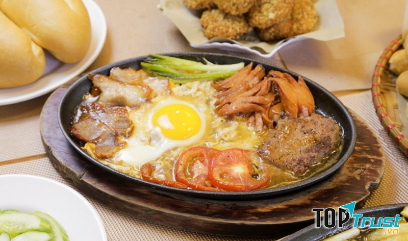 Quán bánh mỳ chảo ngon nhất quận Cầu Giấy, Hà Nội