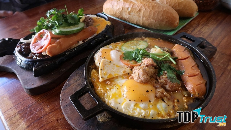 Quán bánh mỳ chảo ngon nhất quận Đống Đa, Hà Nội