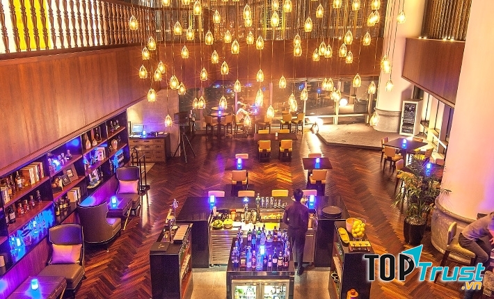 Quán bar nổi tiếng nhất ở Hà Nội được giới trẻ yêu thích