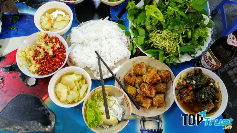 Quán bún chả siêu ngon ở Hà Nội