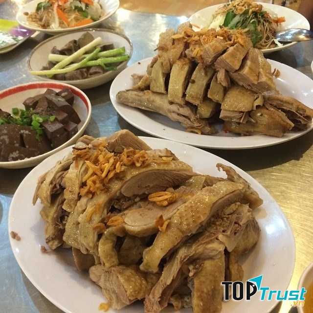 Quán bún măng vịt ngon nhất Sài Gòn