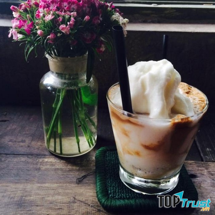 Quán cà phê cốt dừa ngon nhất tại Hà Nội.