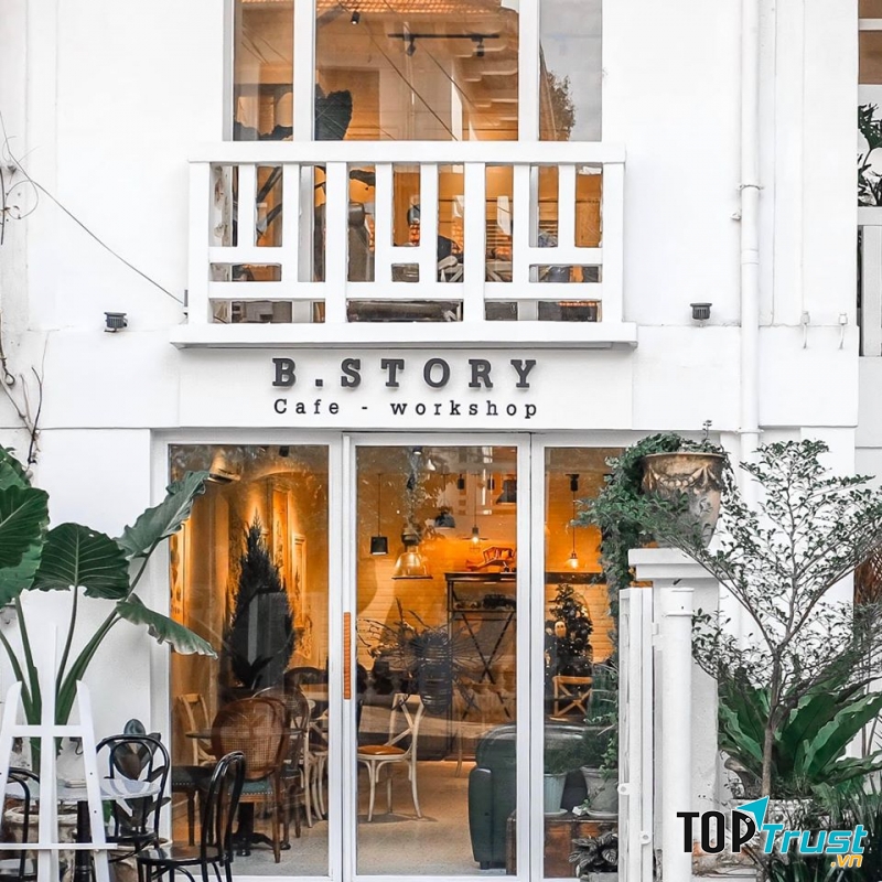 Quán cà phê tông trắng đẹp ở quận 3, TP. HCM