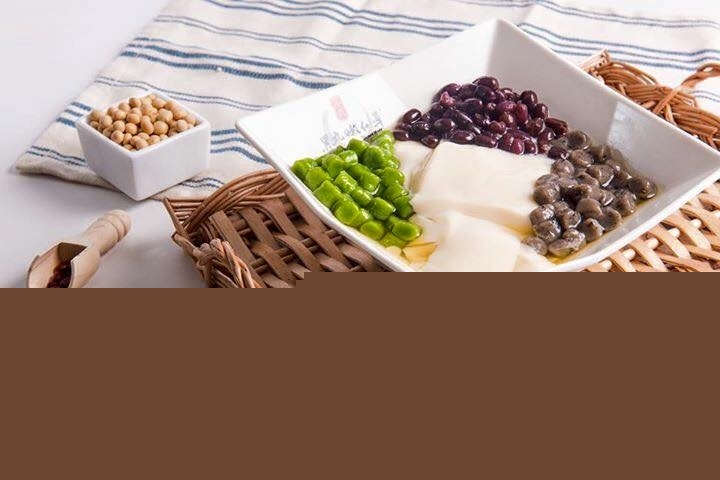 Quán cà phê, trà sữa view đẹp tại phố Tô Hiệu - Hà Nội