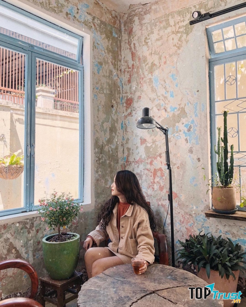 Quán cà phê  tràn ngập ánh sáng tại Đà Lạt mà bạn không nên bỏ lỡ