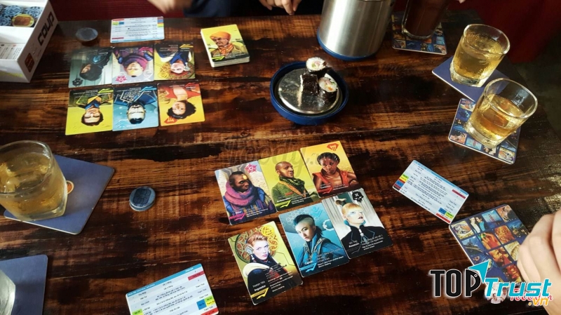 Quán cafe bói bài tarot cực hút khách tại Hà Nội