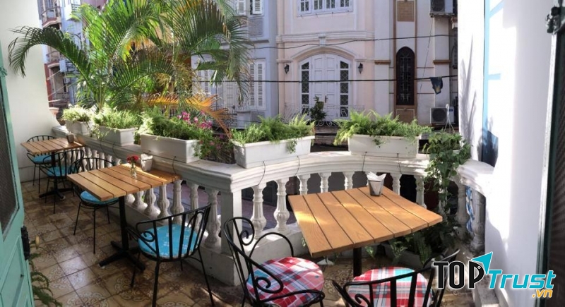 Quán cafe lý tưởng hẹn hò 8/3 tại Hà Nội