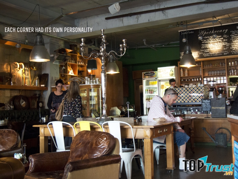 Quán cafe mang nét đẹp châu Âu giữa lòng Hà Nội