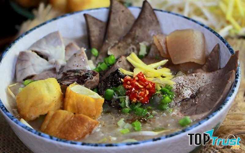 Quán cháo lòng ngon nhất Đà Lạt