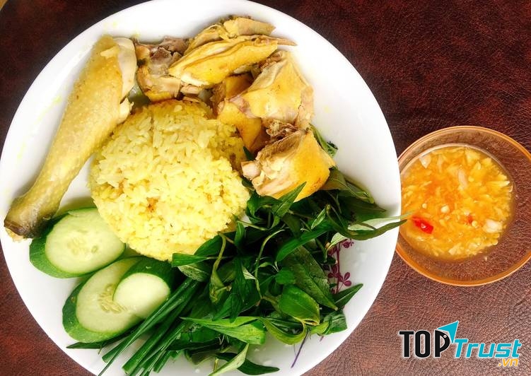 Quán cơm gà ngon nhất tại TP. Vĩnh Yên, Vĩnh Phúc.