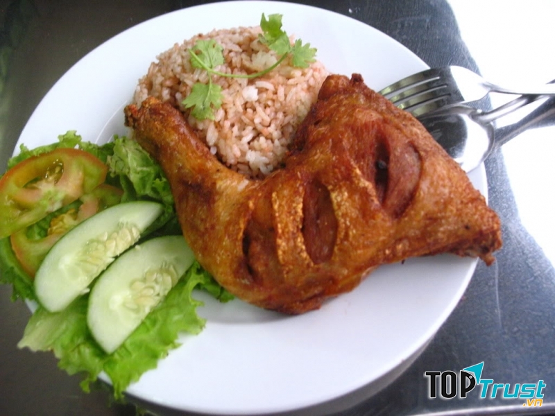 Quán cơm gà ngon ở Hà Nội