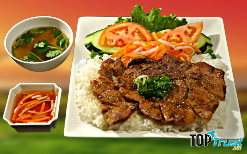 Quán cơm văn phòng giao tận nơi nổi tiếng quận Ba Đình, Hà Nội