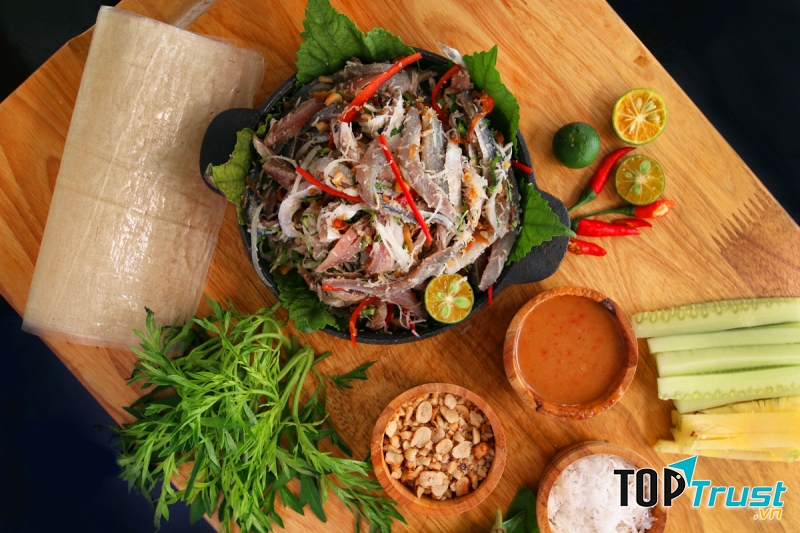 Quán gỏi cá ngon, hút khách nhất tại Sài Gòn