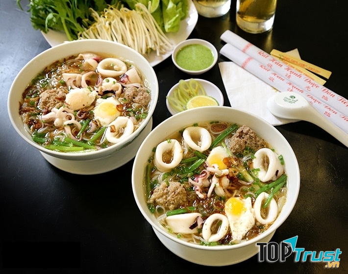 Quán hủ tiếu mực ngon nhất tại Sài Gòn