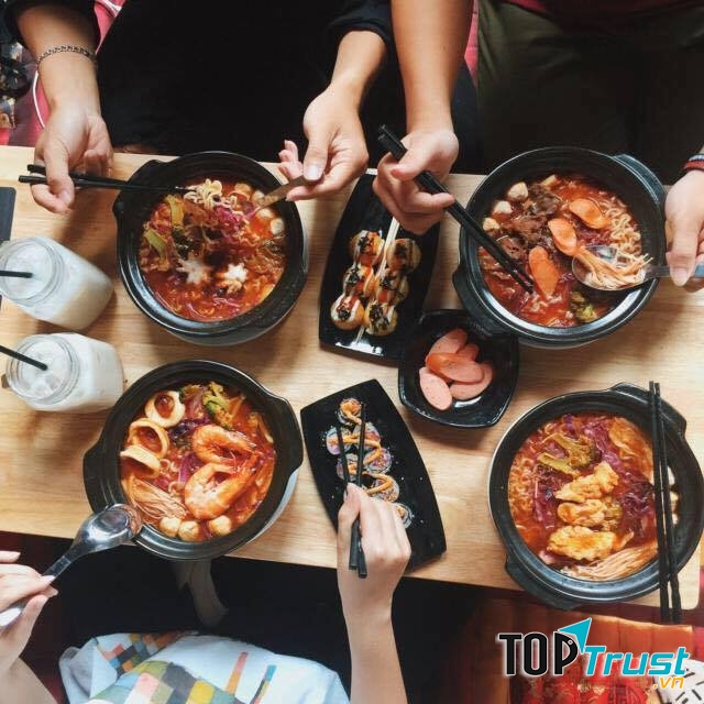 Quán mì cay ngon nhất ở Hà Nội