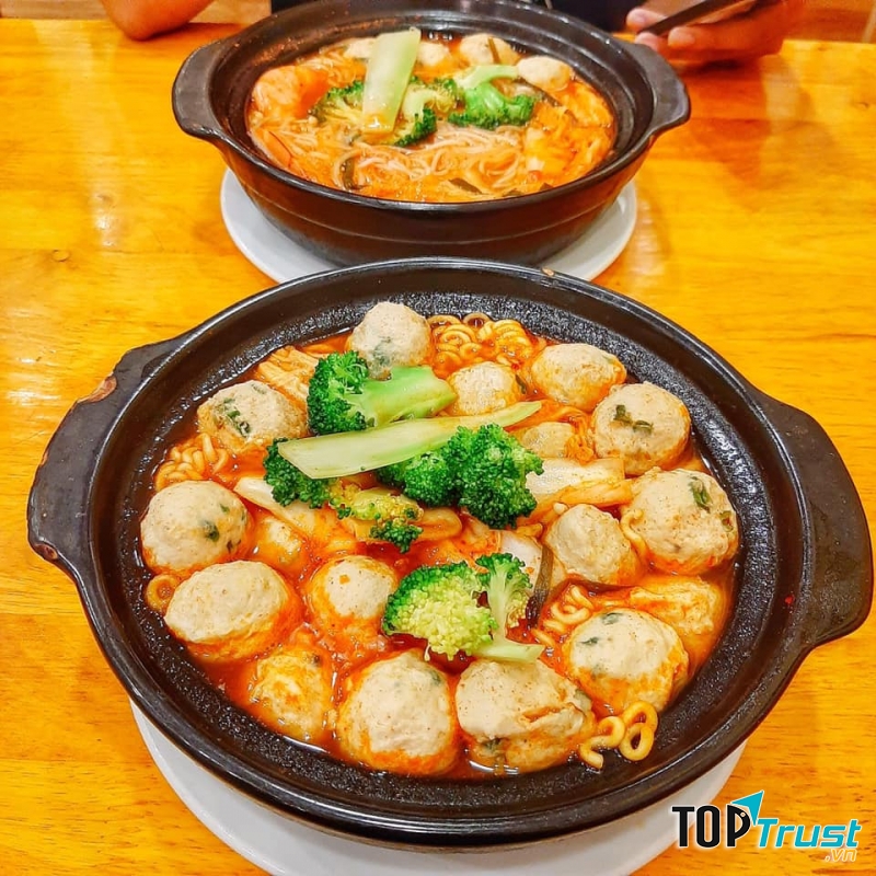 Quán mì cay ngon ở quận 7, TP.HCM