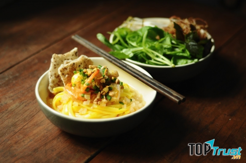 Quán “Mì Quảng” ngon đông khách nhất Sài Gòn