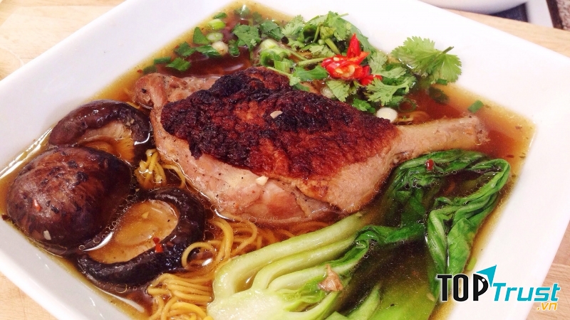 Quán mì vịt tiềm ngon nhất Sài Gòn bạn nên thử một lần