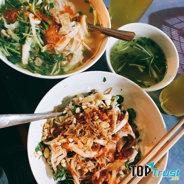 Quán phở gà trộn ngon nhất tại Hà Nội