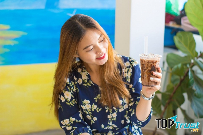 Quán trà sữa mà giới trẻ thuộc nằm lòng ở Vạn Ninh, Khánh Hoà