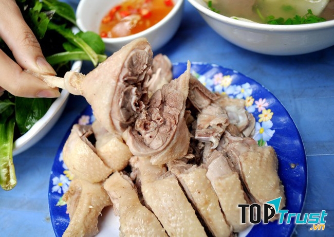 Quán vịt cỏ Vân Đình đắt khách nhất Hà Nội