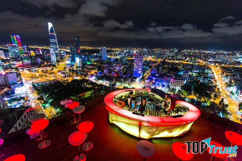 Rooftop bar nổi tiếng nhất Sài Gòn