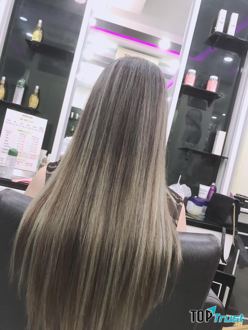 Salon nhuộm tóc đẹp nhất quận 5, TP. HCM