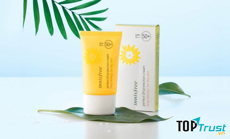 Sản phẩm  trang điểm chống thấm nước (Waterproof) tốt nhất dành cho mùa hè có giá dưới 300.000 đồng