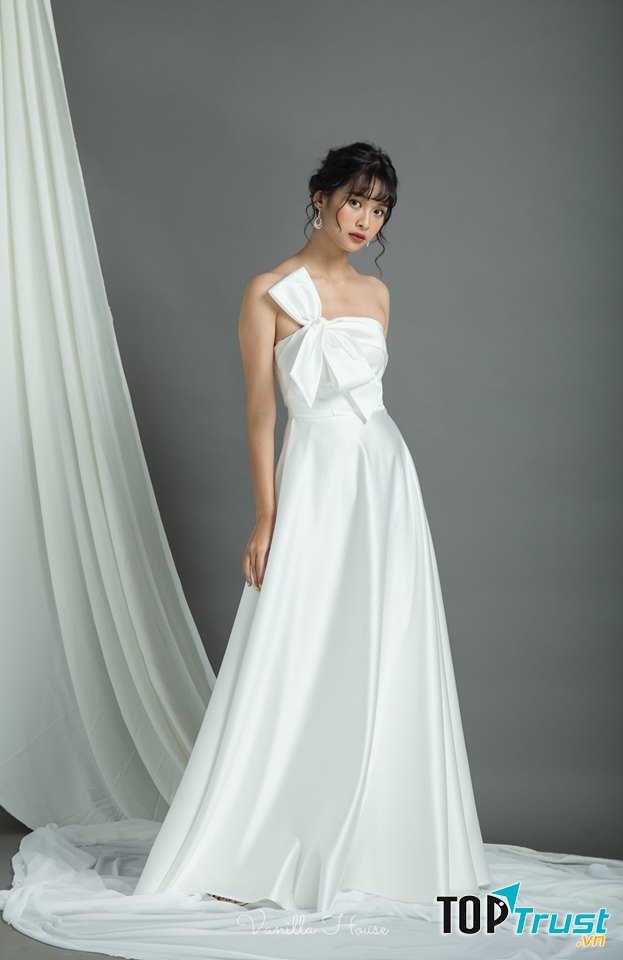 Shop bán đầm thiết kế mặc thay đầm cưới cho cô dâu đẹp nhất