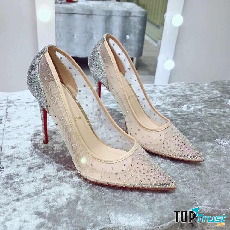 Shop bán giày cao gót đẹp và được yêu thích nhất trên Instagram
