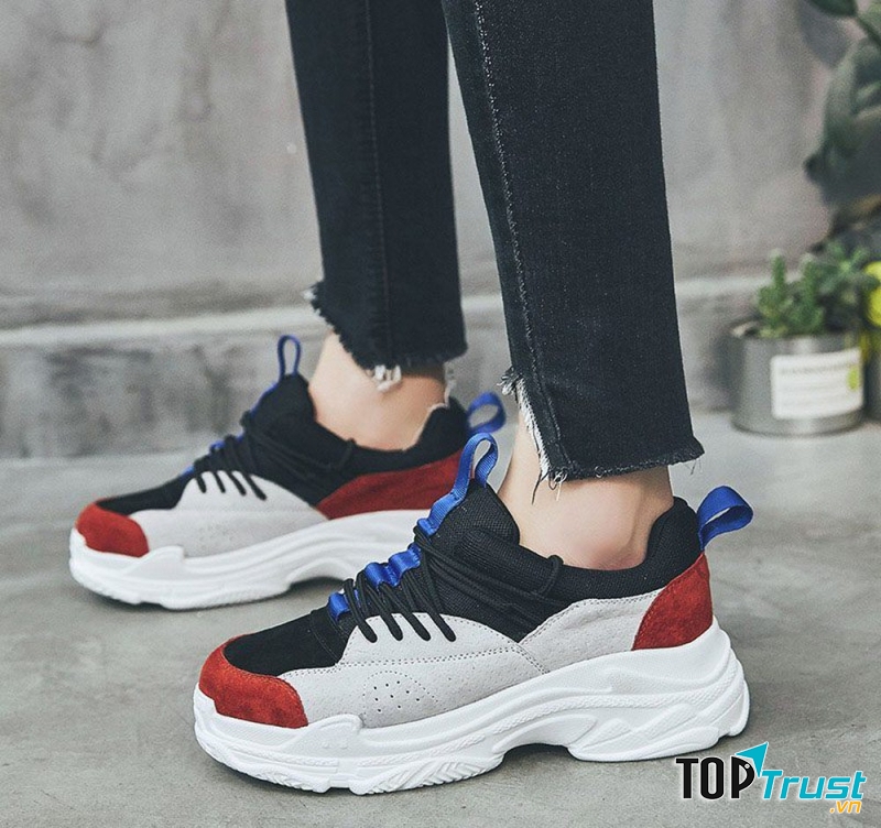Shop bán giày sneaker chất lượng trên instagram