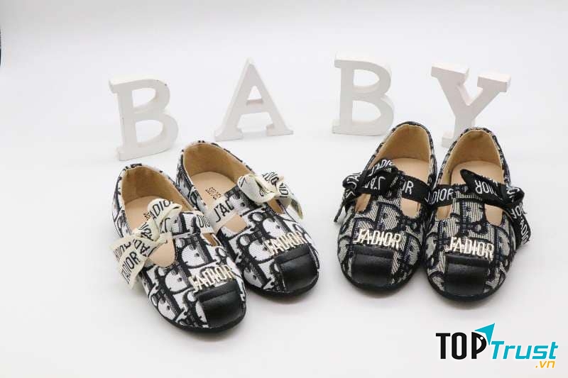 Shop giày dép trẻ em đẹp và chất lượng nhất Thái Bình