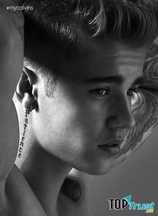 Soái Tây có hàng mi cong dài khiến fan nữ phát hờn