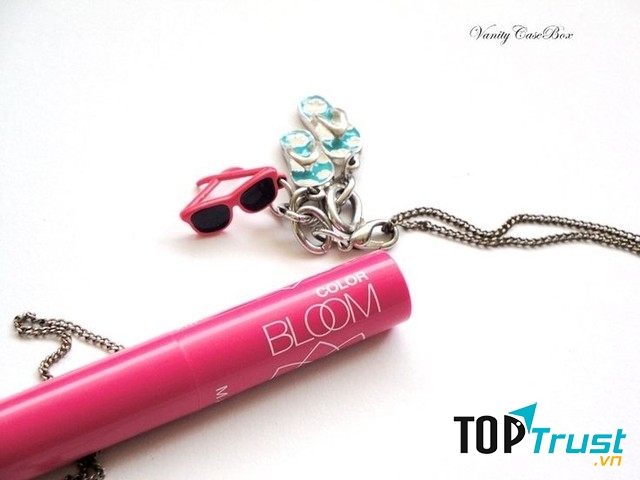 Son dưỡng môi mềm mịn dành cho bạn gái ngày Thu Đông