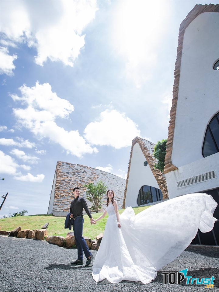 Studio chụp ảnh cưới ngoại cảnh đẹp và chất lượng nhất TP. Buôn Ma Thuột