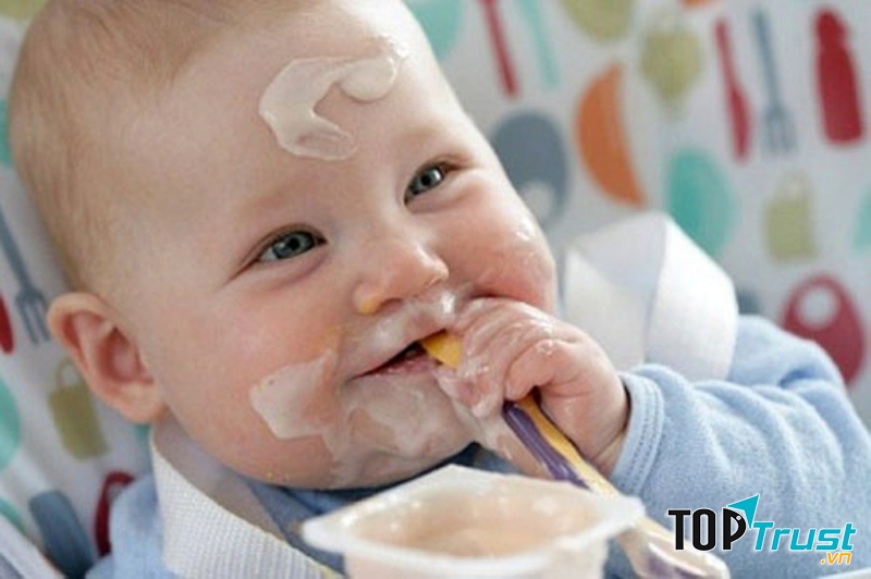 Sữa chua cho bé ăn dặm tốt nhất hiện nay