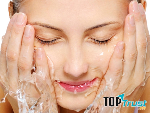 Sữa rửa mặt dành cho bà bầu an toàn mà hiệu quả cao