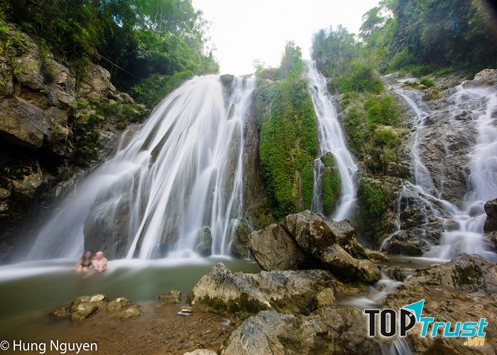 Thác nước đẹp, hấp dẫn nhất tại Hòa Bình
