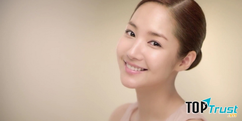 Thói quen bạn gái nên có để giữ làn da luôn tươi trẻ