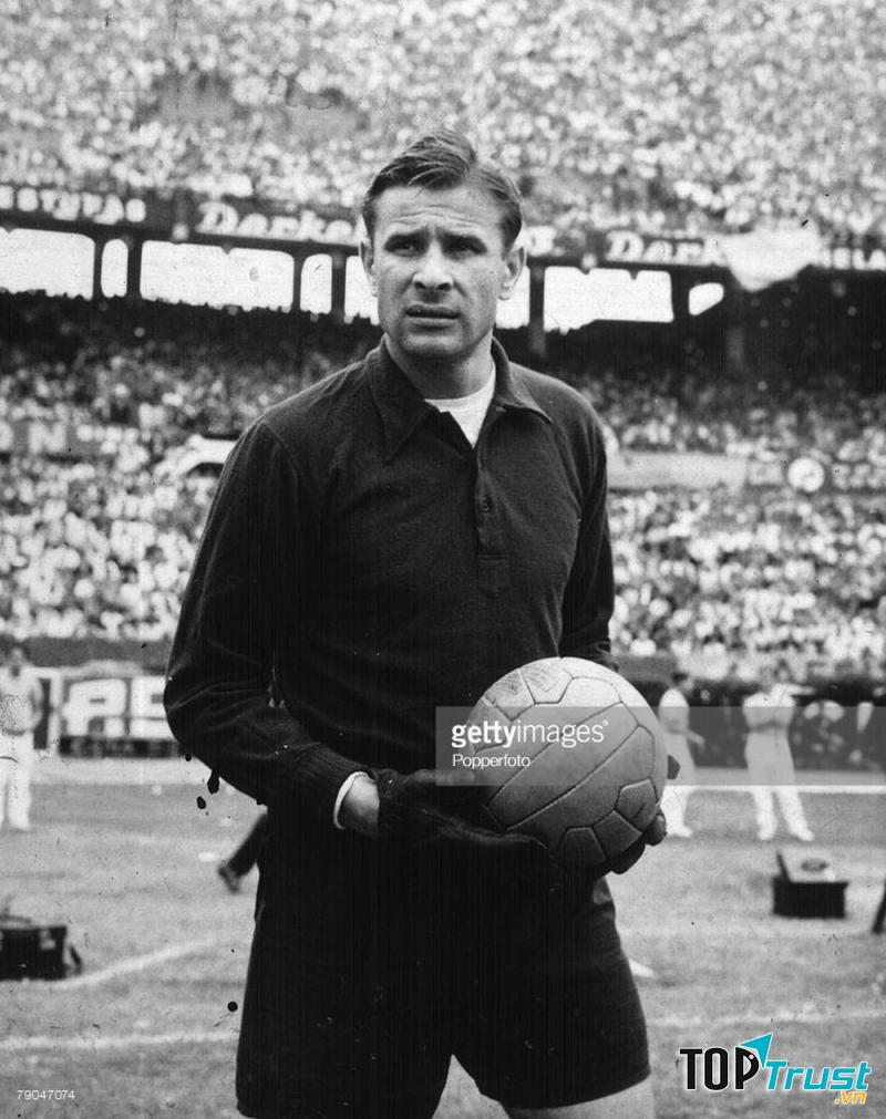 Thủ môn vĩ đại nhất trong lịch sử bóng đá thế giới qua mọi thời đại