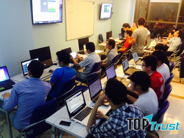 Trung tâm dạy lập trình tốt nhất ở Hà Nội