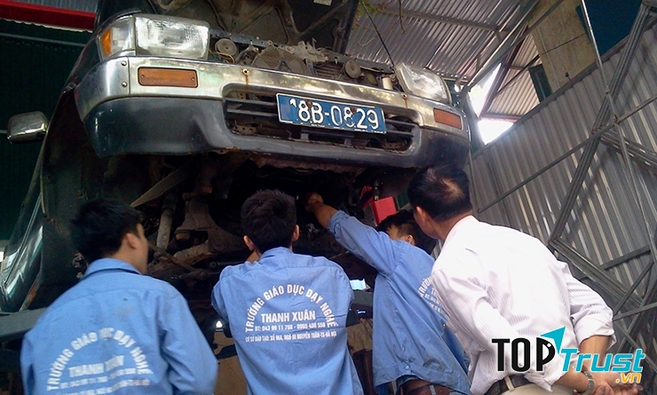 Trung tâm dạy nghề sửa chữa sửa chữa ô tô uy tín nhất ở Hà Nội