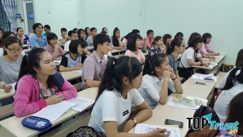 Trung tâm luyện thi đại học tốt nhất Hà Nội