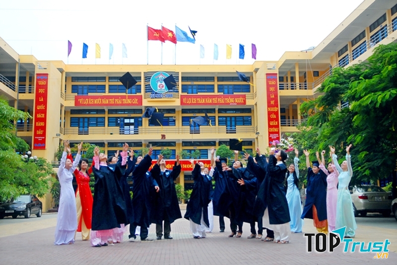 Trường Đại học đào tạo Kinh tế tốt nhất tại TP.HCM