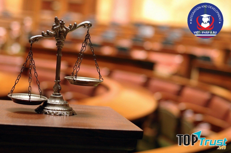 Trường đại học đào tạo ngành Luật kinh tế tốt nhất tại Việt Nam