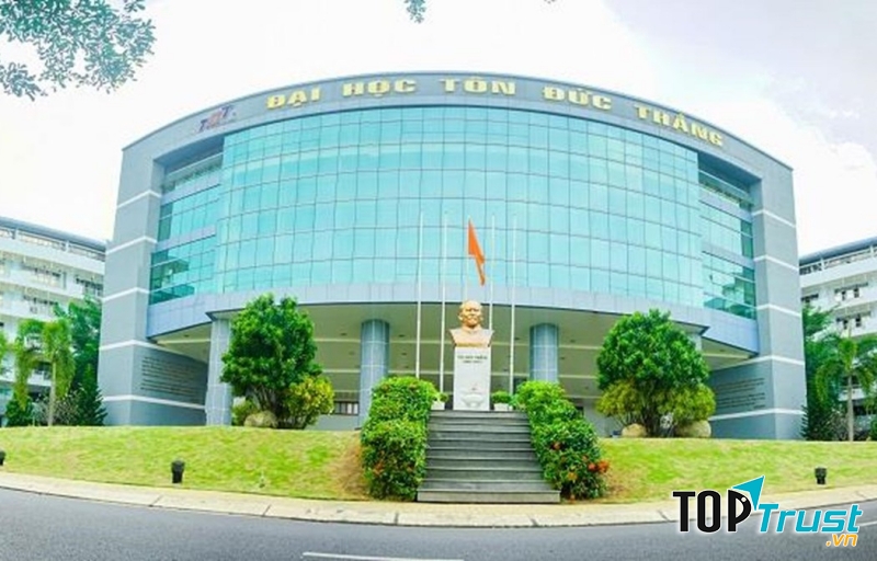 Trường Đại học đào tạo ngành phiên dịch Tiếng Anh Thương Mại tốt nhất hiện nay