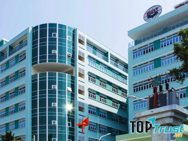 Trường đào tạo hệ cao đẳng quản trị văn phòng tốt nhất hiện nay